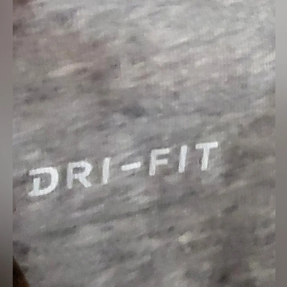 Nike - EUC - Dri-Fit, Gray, Long Sleeve T- Shirt,  Athletic Cut, Unisex,  Size L - Picture 3 of 8